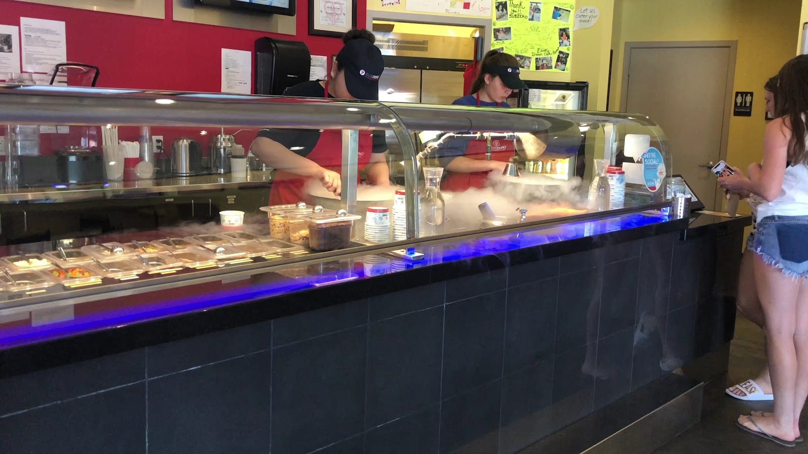 Sub Zero Nitrogen Ice Cream, photo 3
