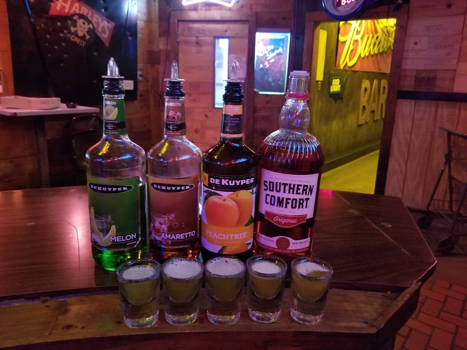 Warehouse Liquor Store and Bar