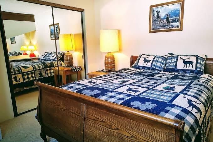 The Owls Nest; 30+ Day Stay, Golf Course, Wildlife, Mt Views, A+ Location
