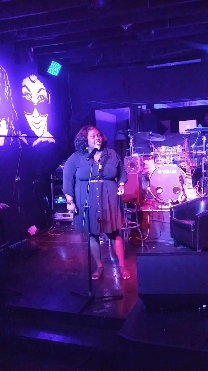 Flava’s Bar and Lounge, photo 2