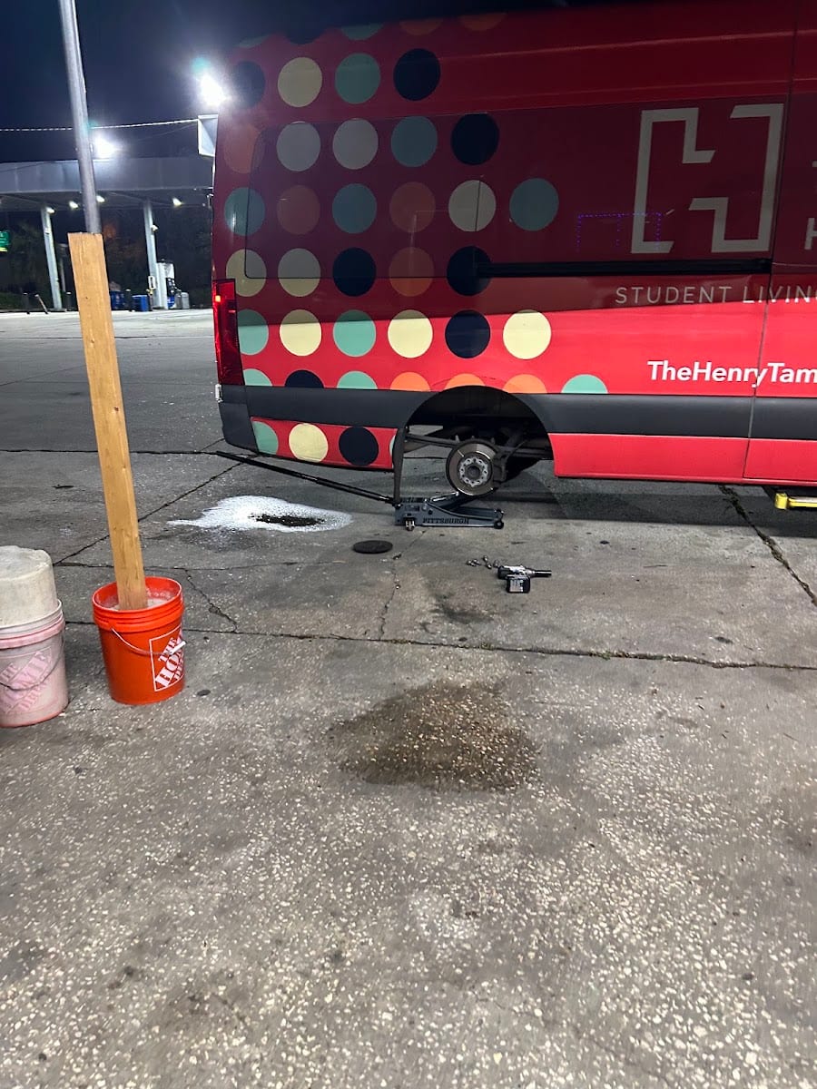 Marathon Gas Station, photo 4