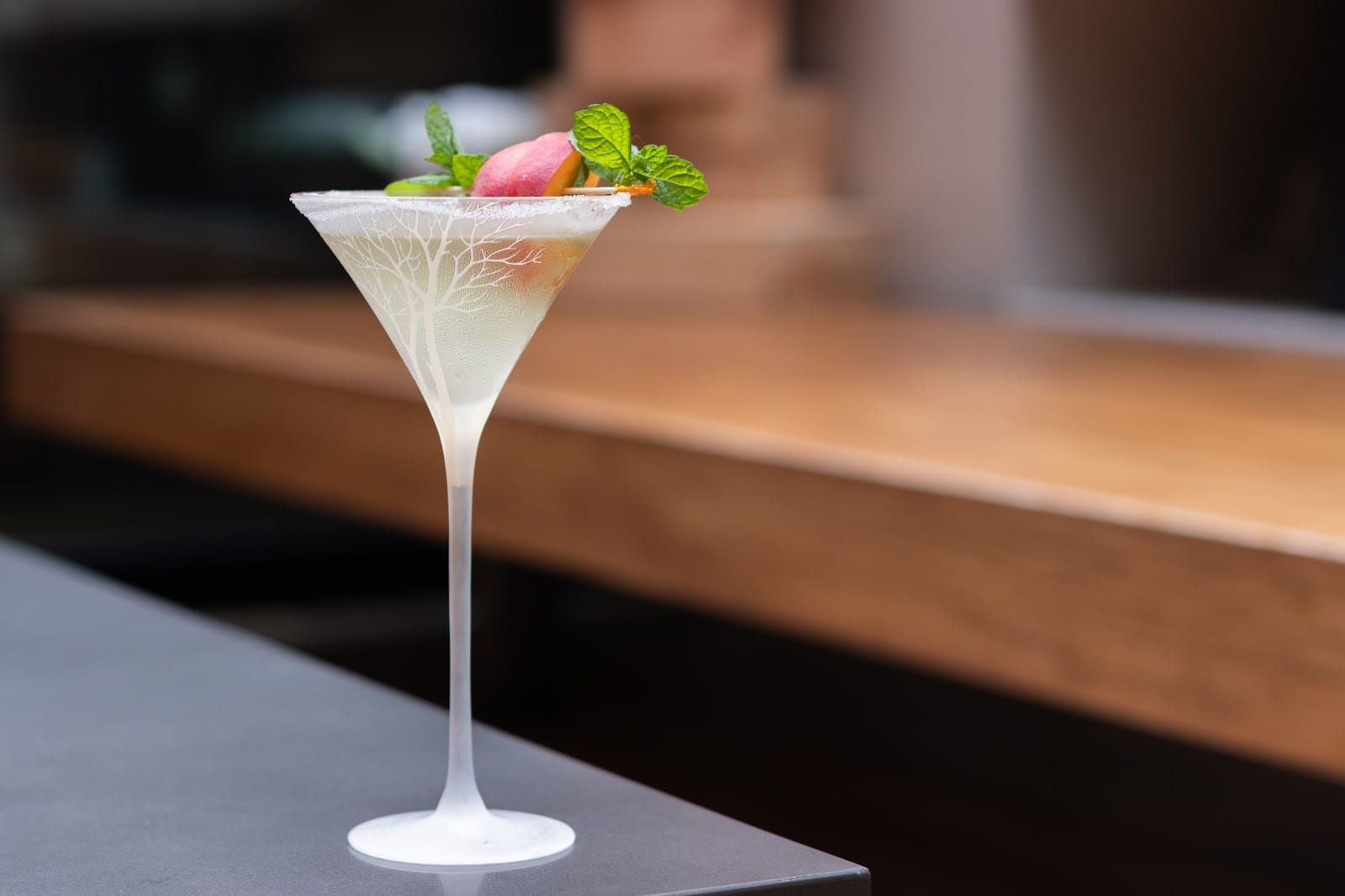 Bottoms Up Bar & Lounge