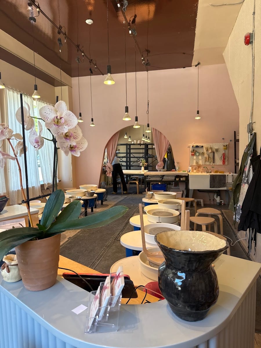 Clay With Me Pottery Studio - Roncesvalles Ave