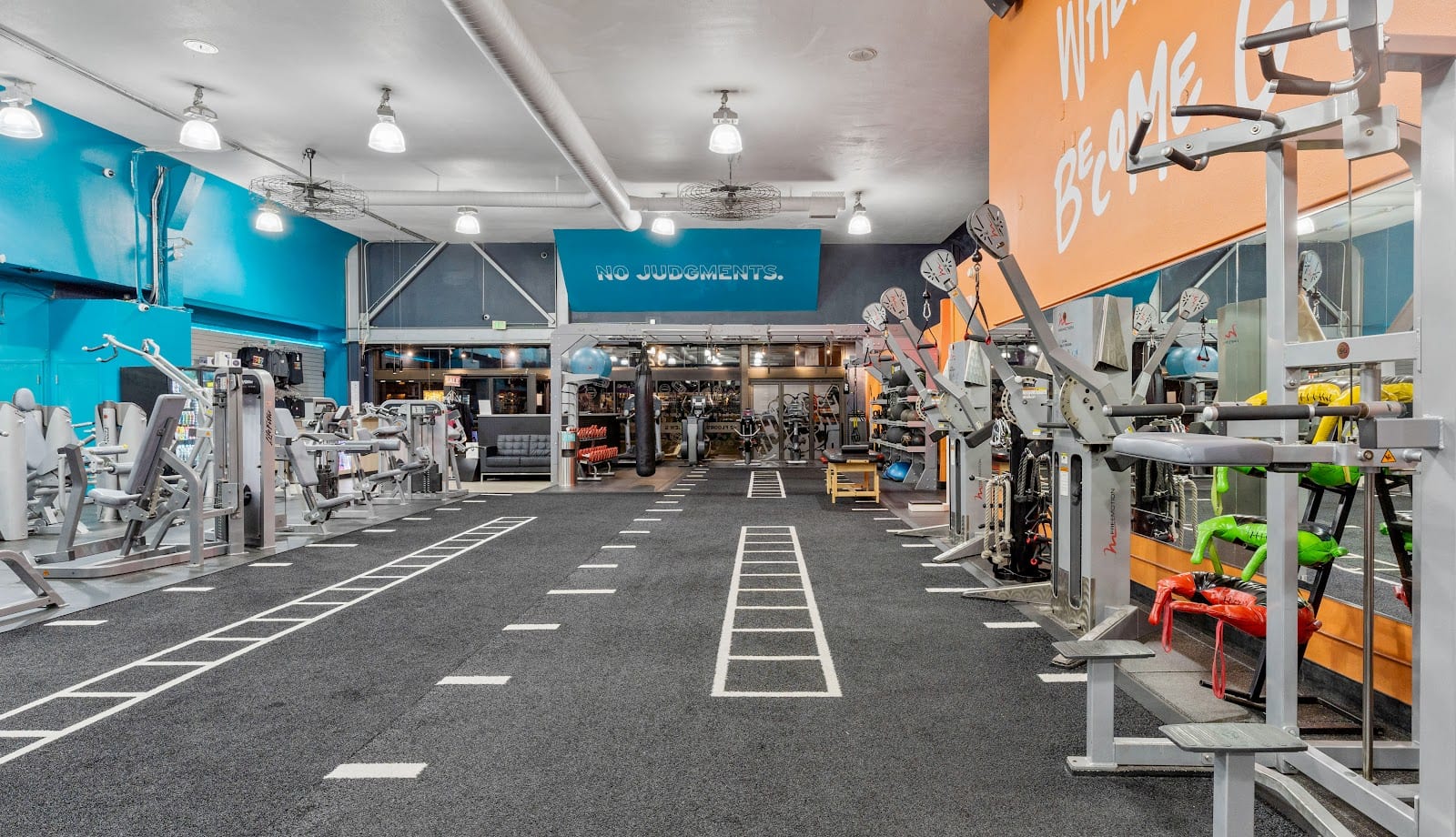 Crunch Fitness, photo 2
