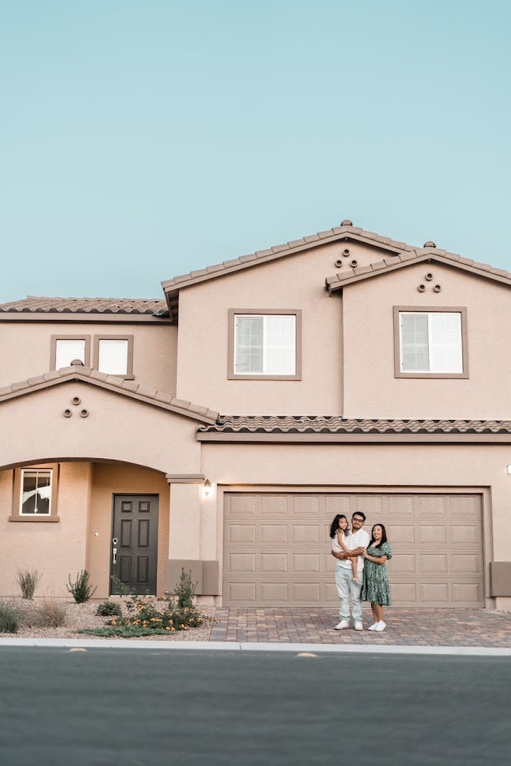 Runa Azam Las Vegas Realtor, photo 2