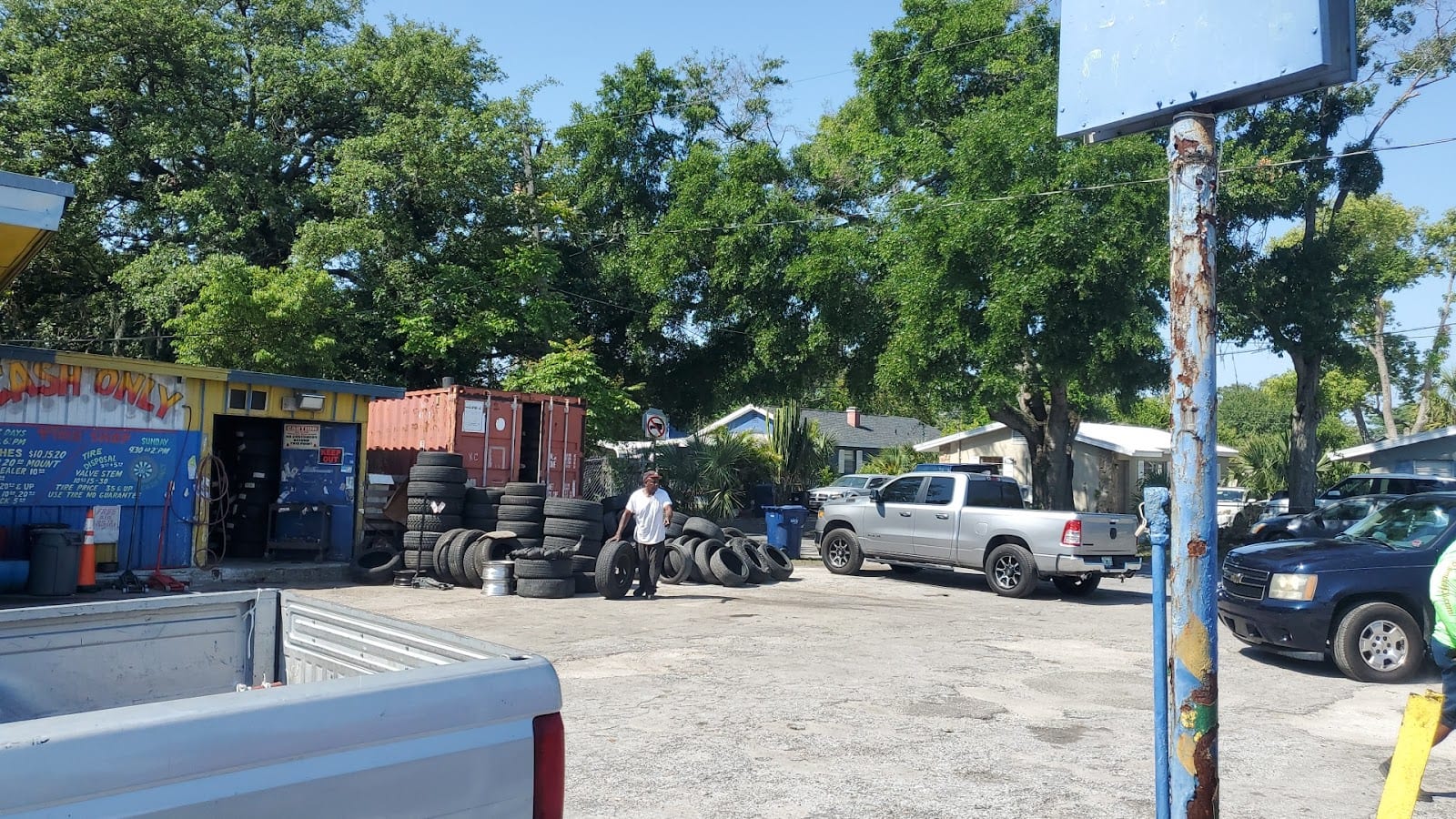 The Tire Shop Service, photo 2