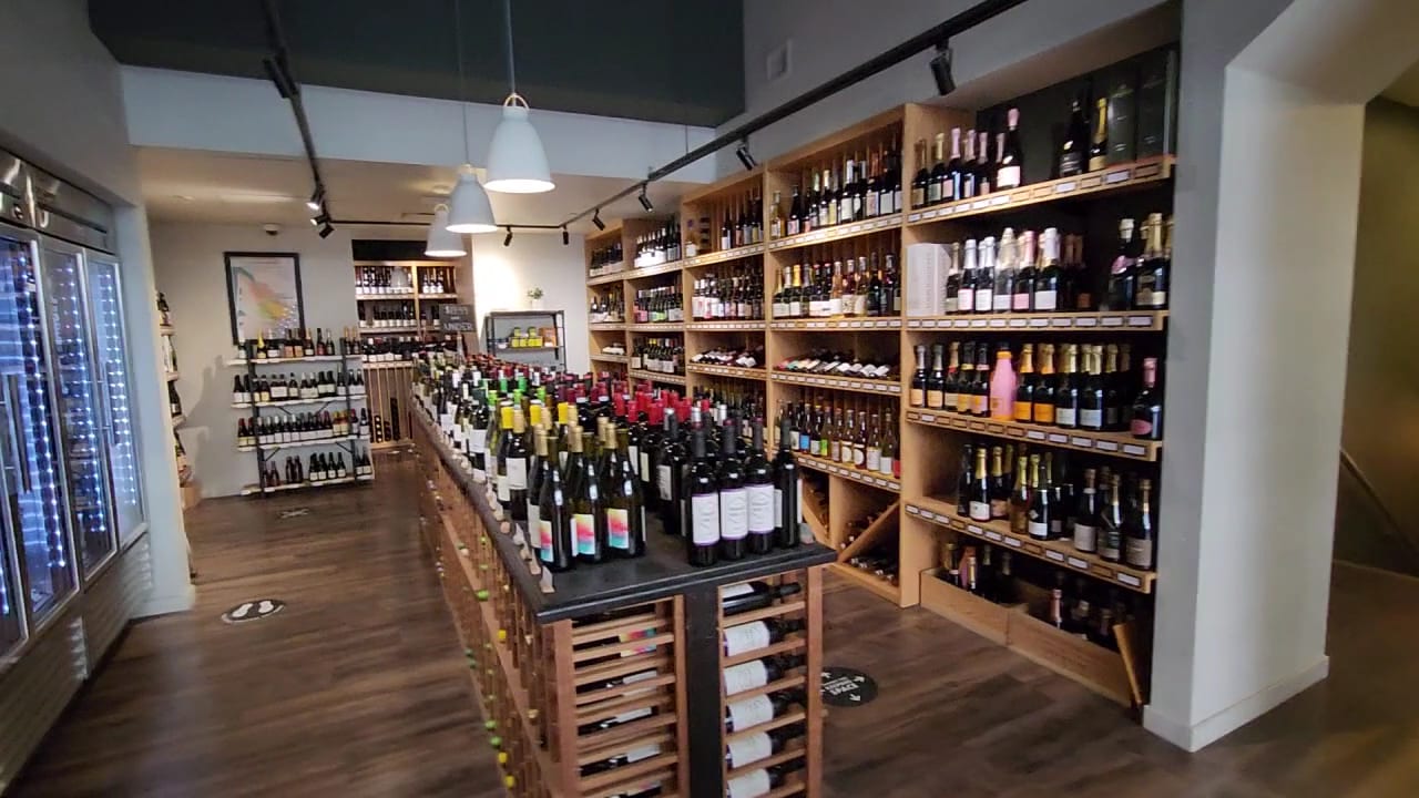 Flatiron Wines & Spirits, photo 3