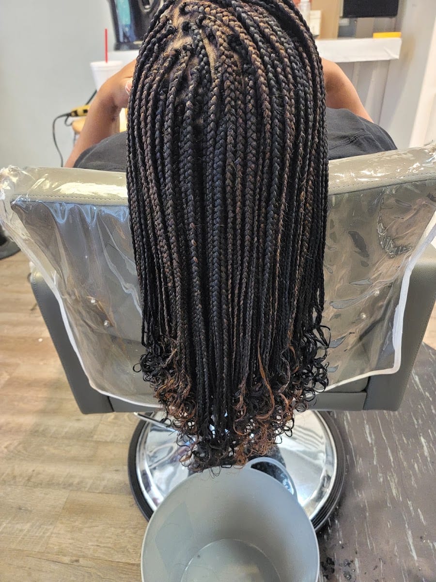 Deluxe Cheveux Salon