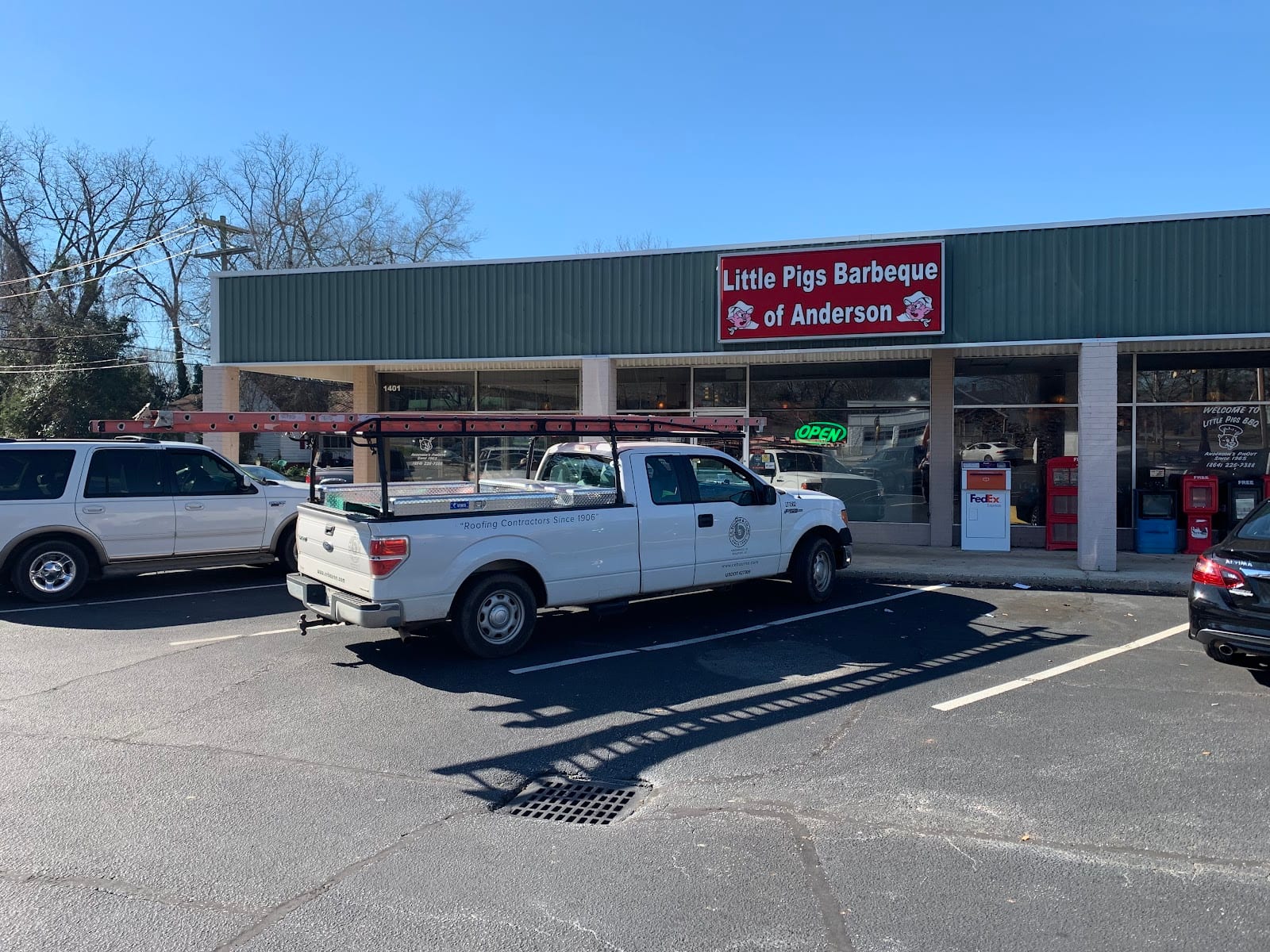 Little Pigs BBQ of Anderson, photo 2