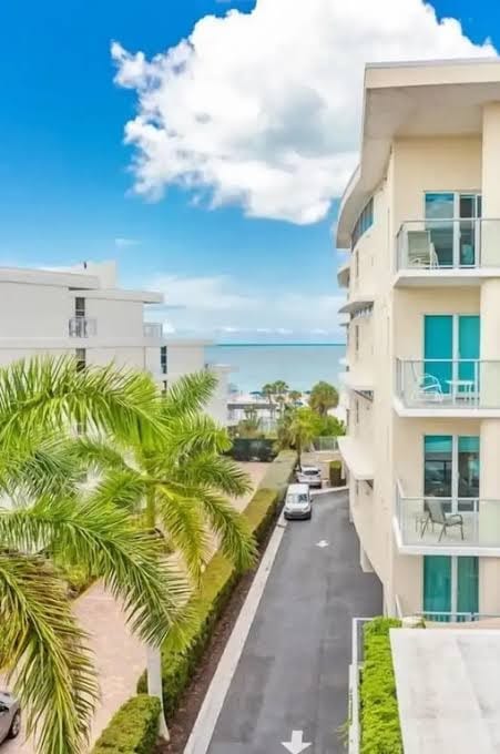 Crescent Siesta Key Condominium Association