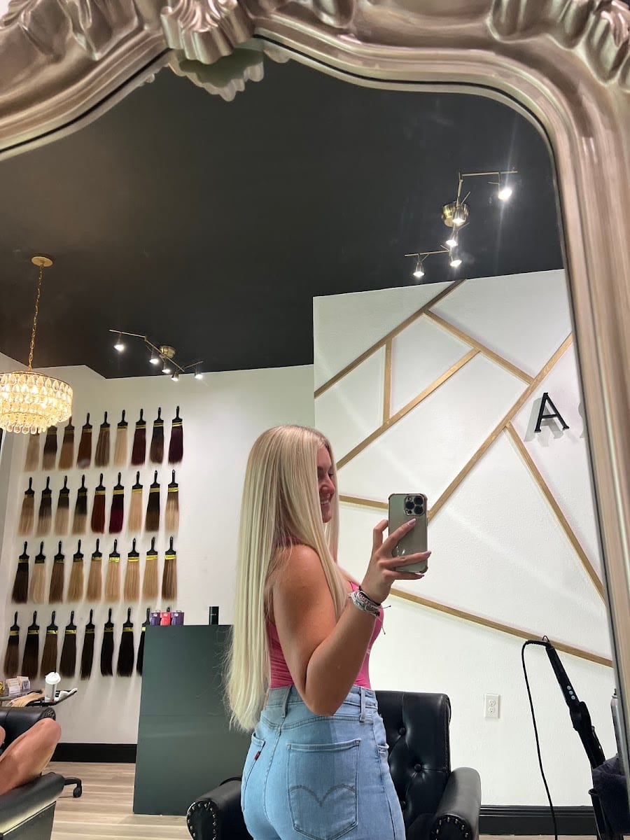 Adora Salon, photo 2