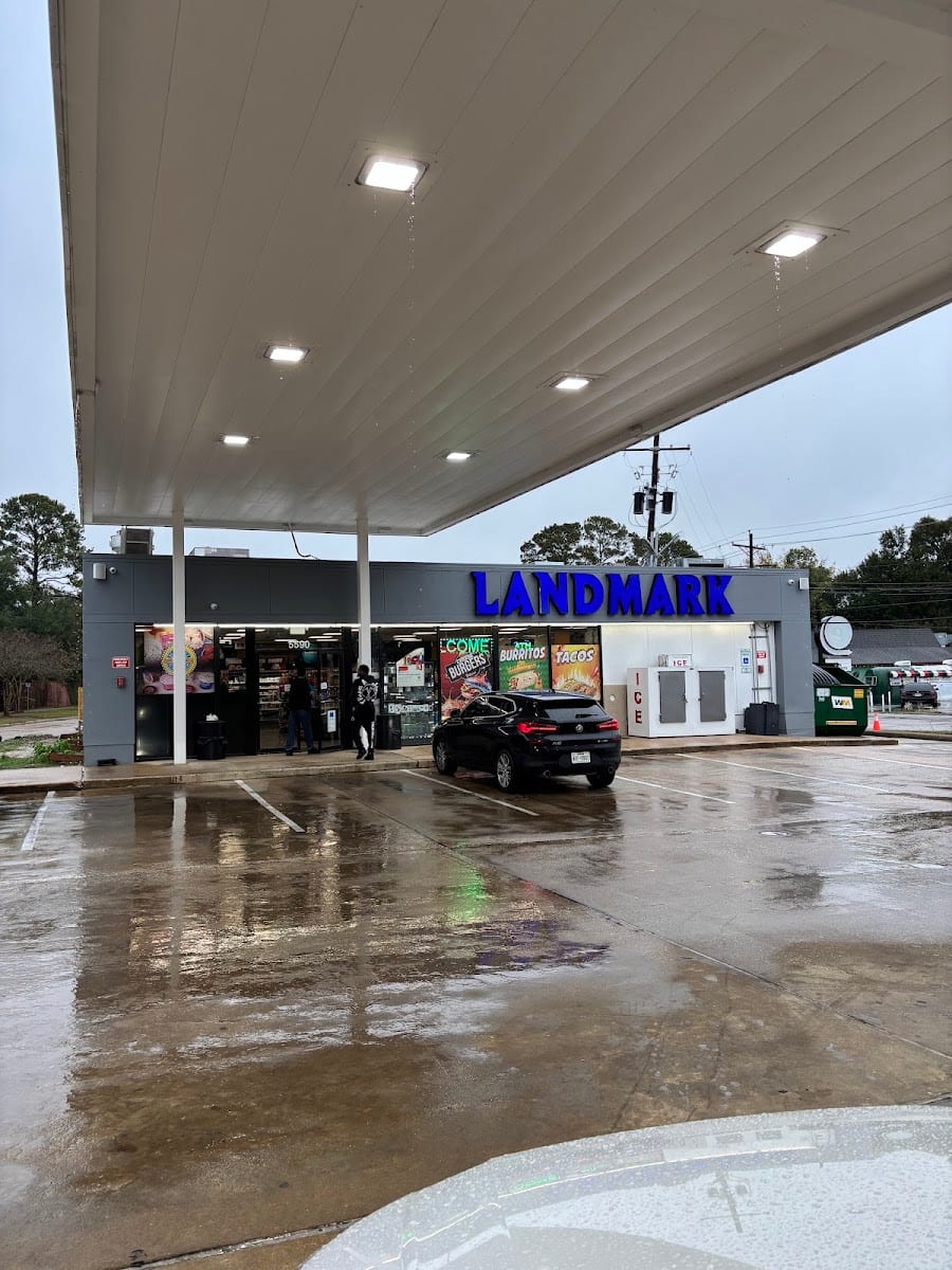 Gas Station, photo 3
