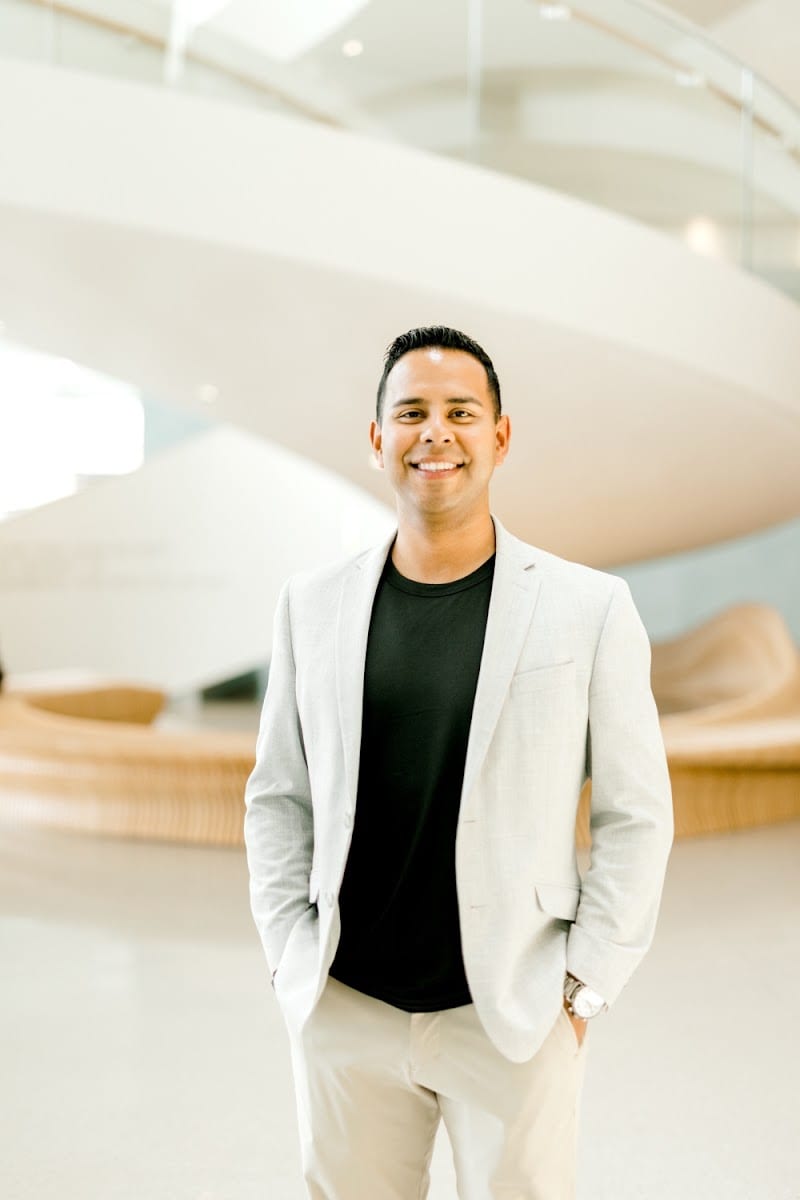 Rigo Lopez - Realtor with Progressive Properties, photo 2