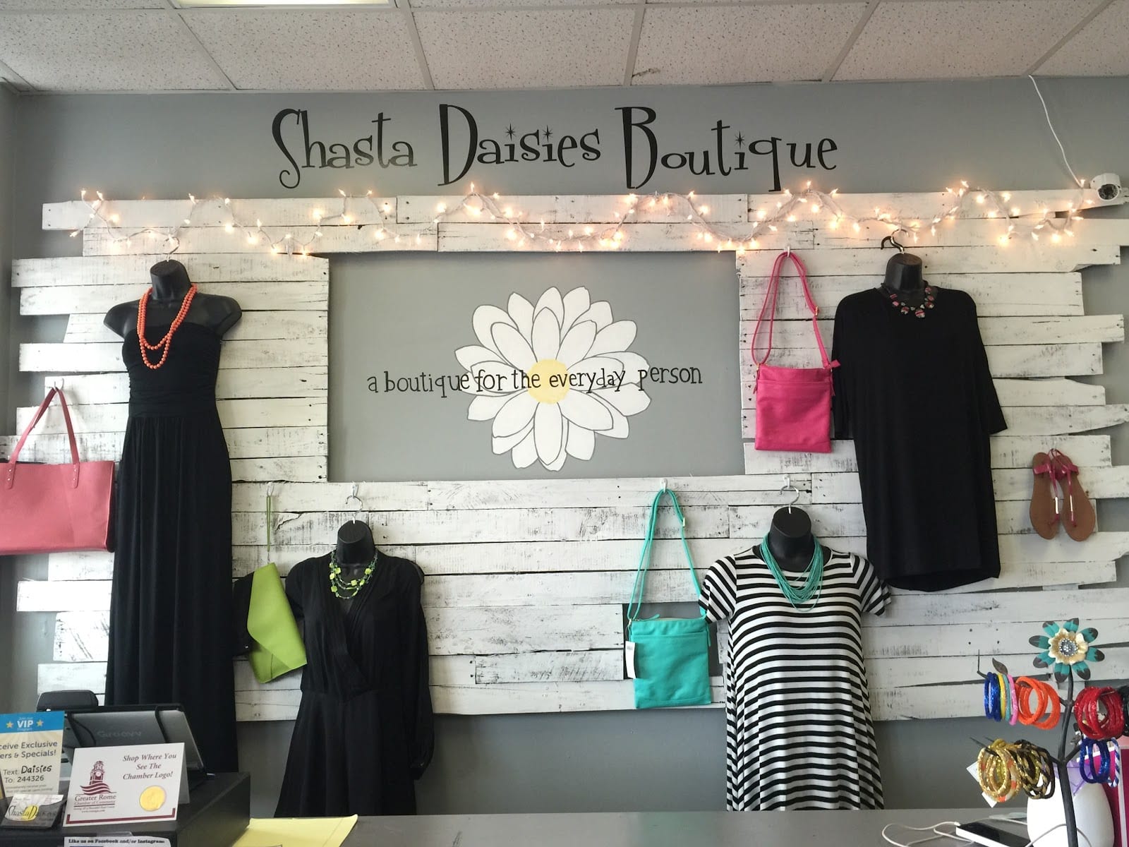 Shasta Daisies Boutique, photo 3
