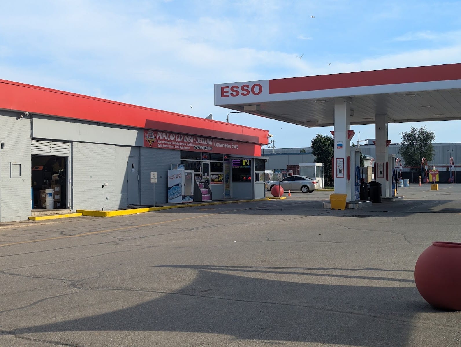 Popular Car Wash & Detailing - Free Vacuums