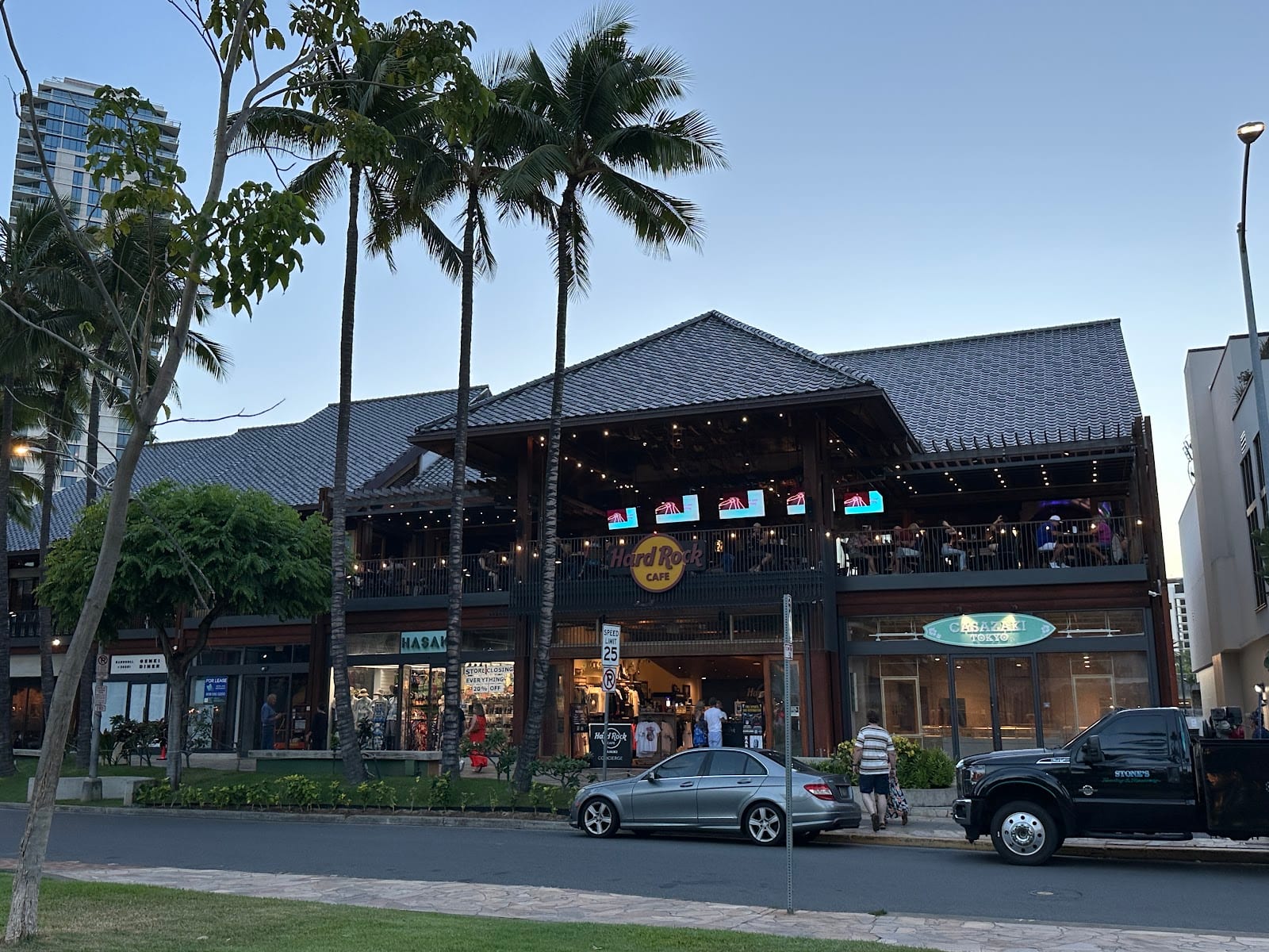 Hard Rock Cafe Honolulu