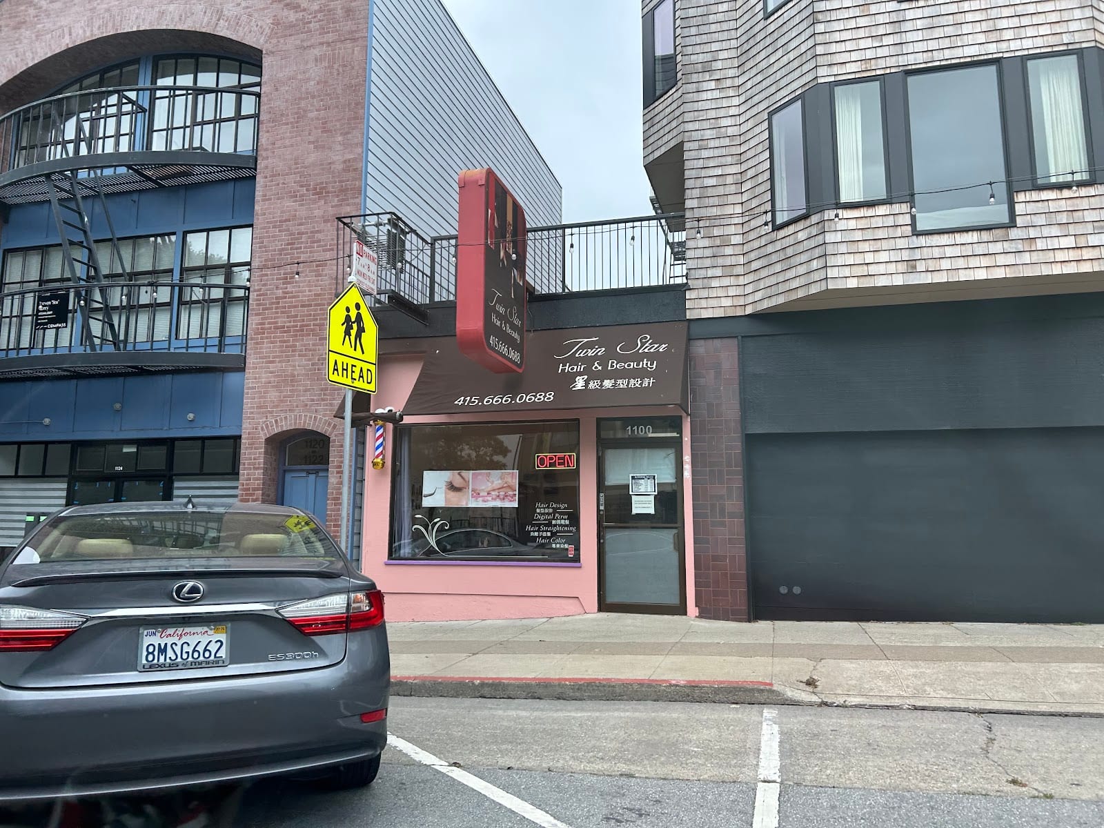 Twin Star salon