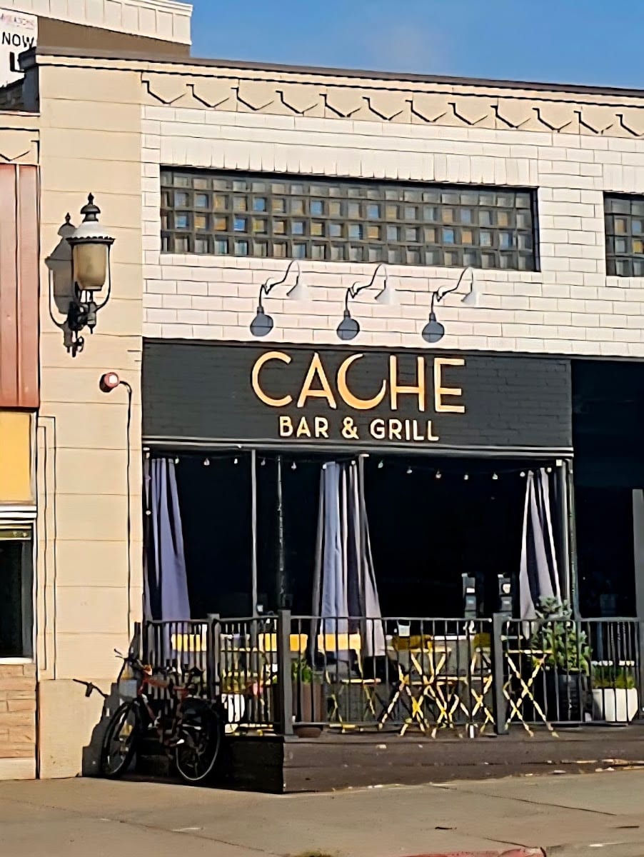 The Cache - Bar and Grill, photo 2