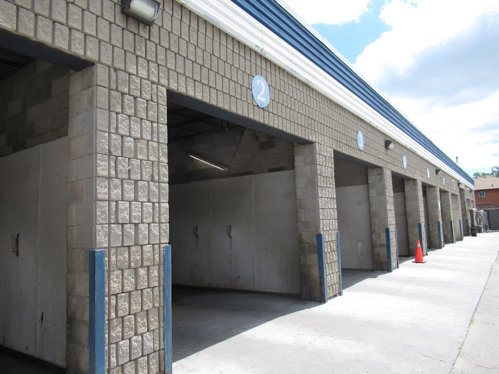 Coin-Op Car Wash, photo 2