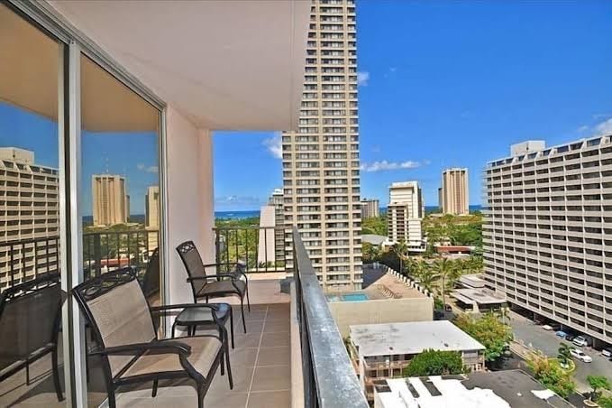 Brooks Beach Vacations Wyndham 4 Star Resort 1805 Waikiki, photo 3
