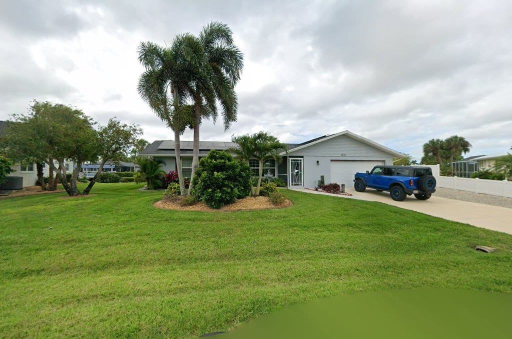 Canal-Front 3BR w/ Heated Saltwater Pool, Dock, BBQ & Ping-Pong — Near Beaches!