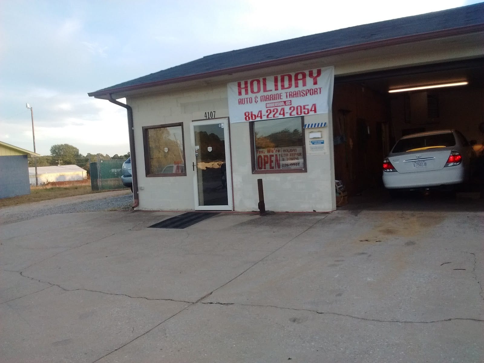 Holiday Auto And Marine