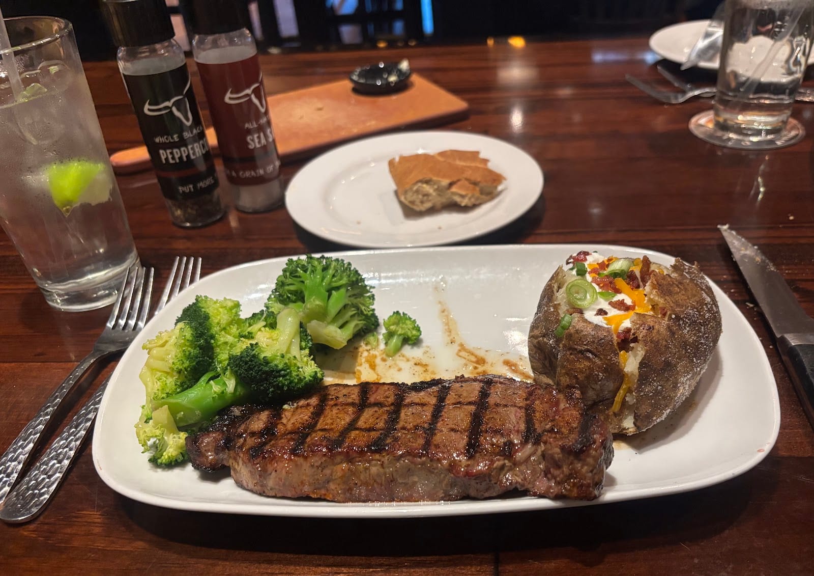 LongHorn Steakhouse, photo 4