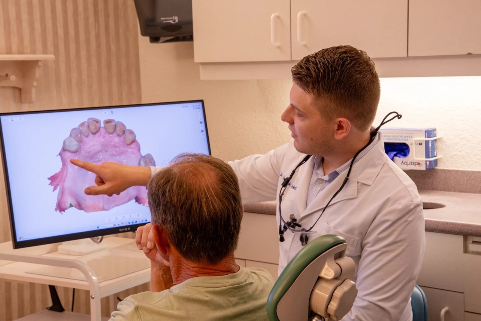Dolecki Advanced Dentistry & Implants, photo 2