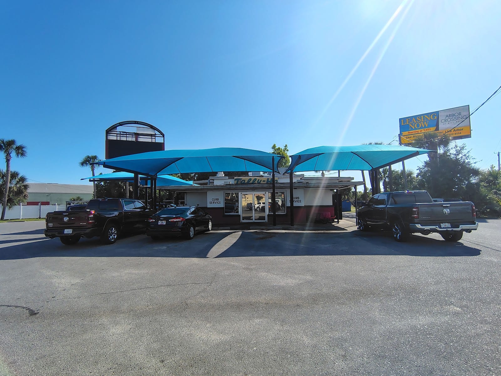 Tally-Ho Drive In, photo 2