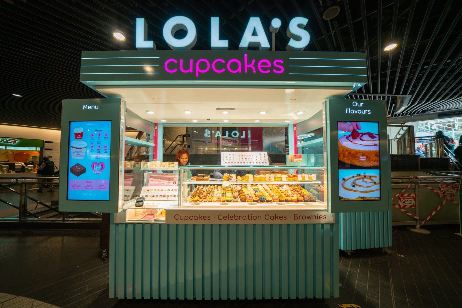 Lola's Cupcakes Liverpool Street, photo 2