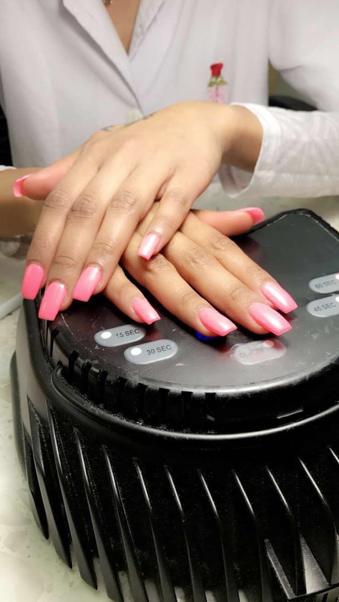 Rose Nails, photo 3