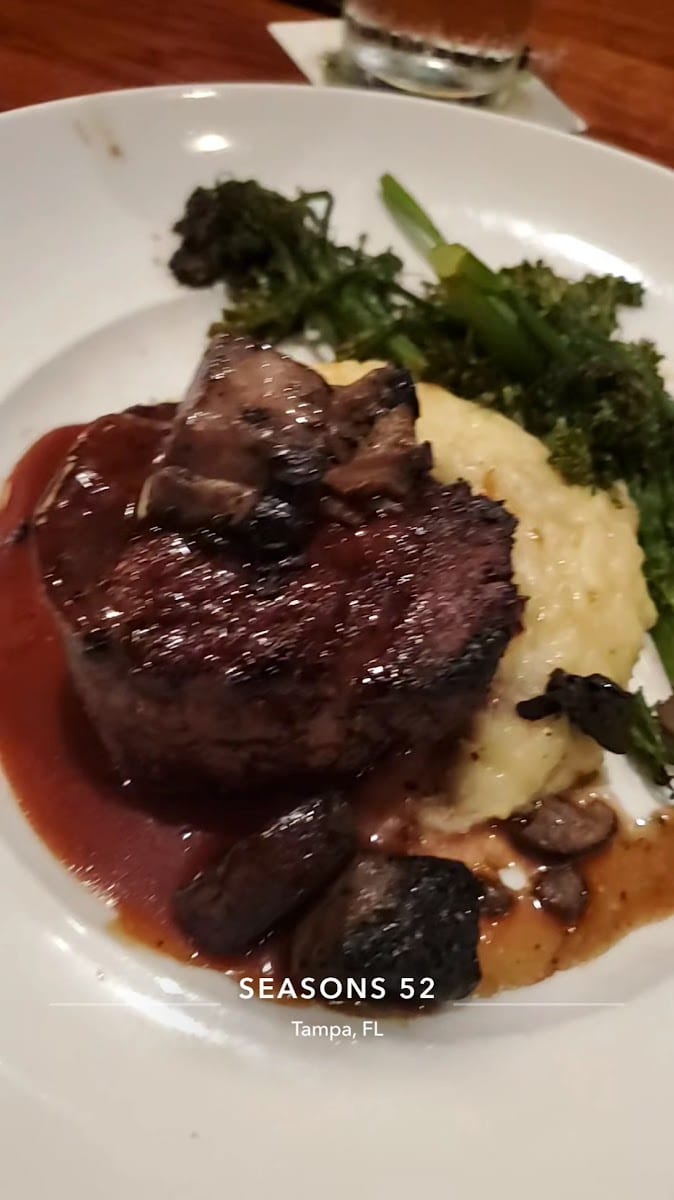 Seasons 52, photo 3