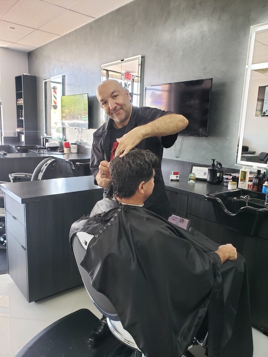 Eduard Barber Shop, photo 2