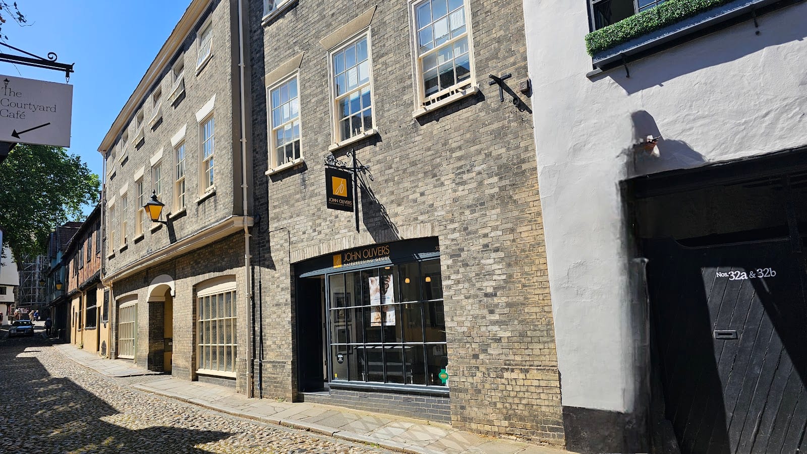 John Olivers, photo 4