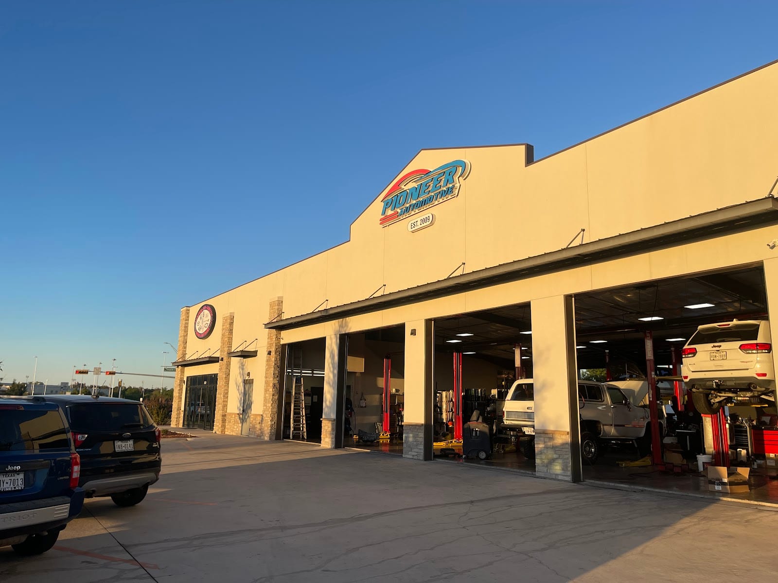 Pioneer Automotive, photo 3