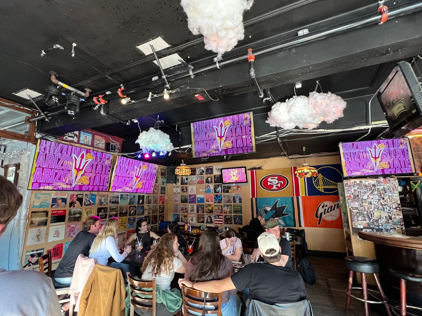 Silver Cloud Restaurant & Karaoke Bar