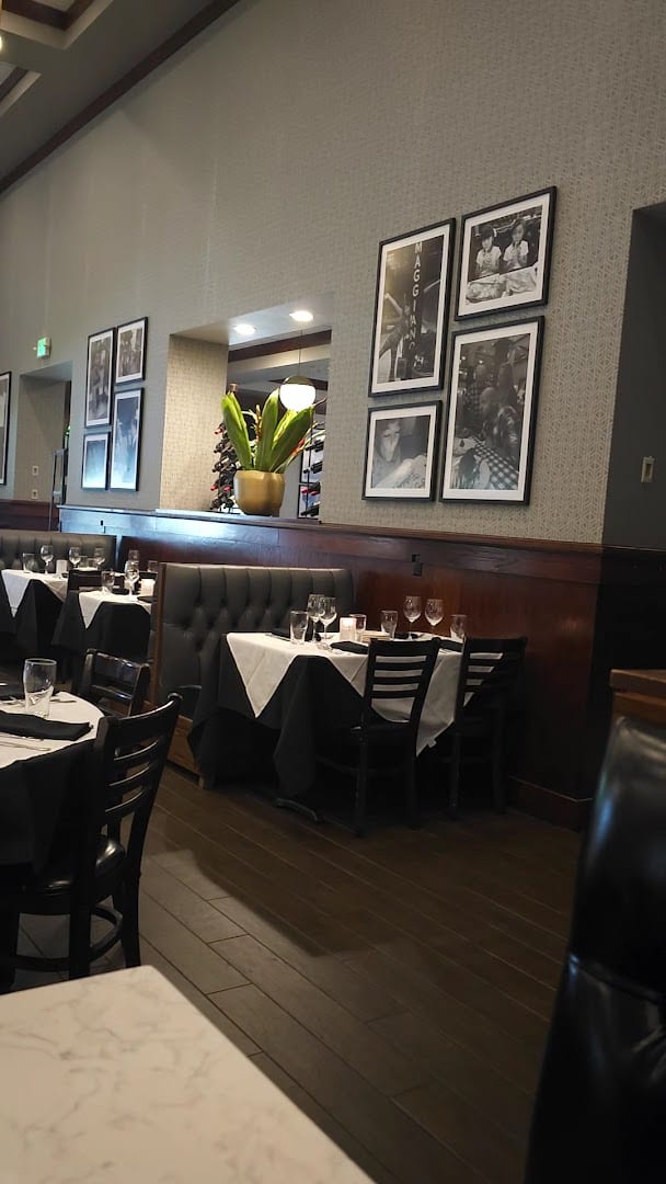 Maggiano's Little Italy, photo 2