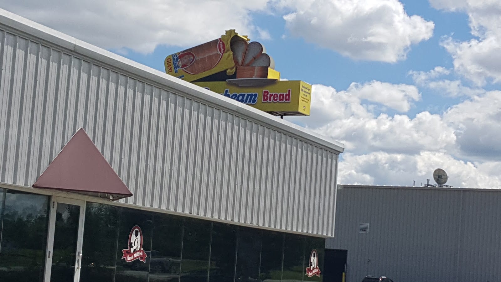 Aunt Millie's Bakery Outlet Ft. Wayne, IN, photo 3