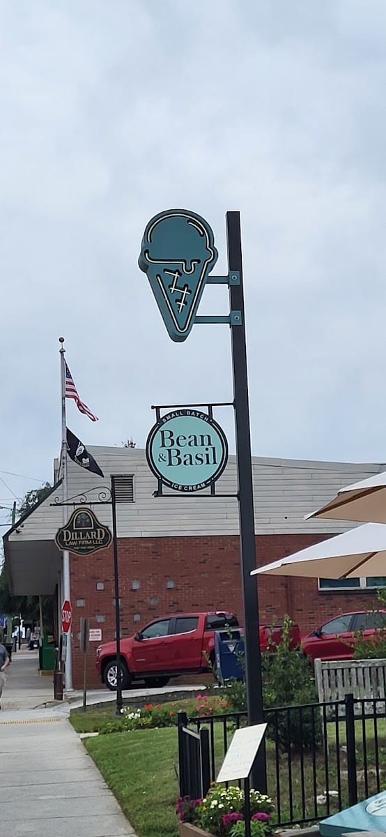 Bean & Basil