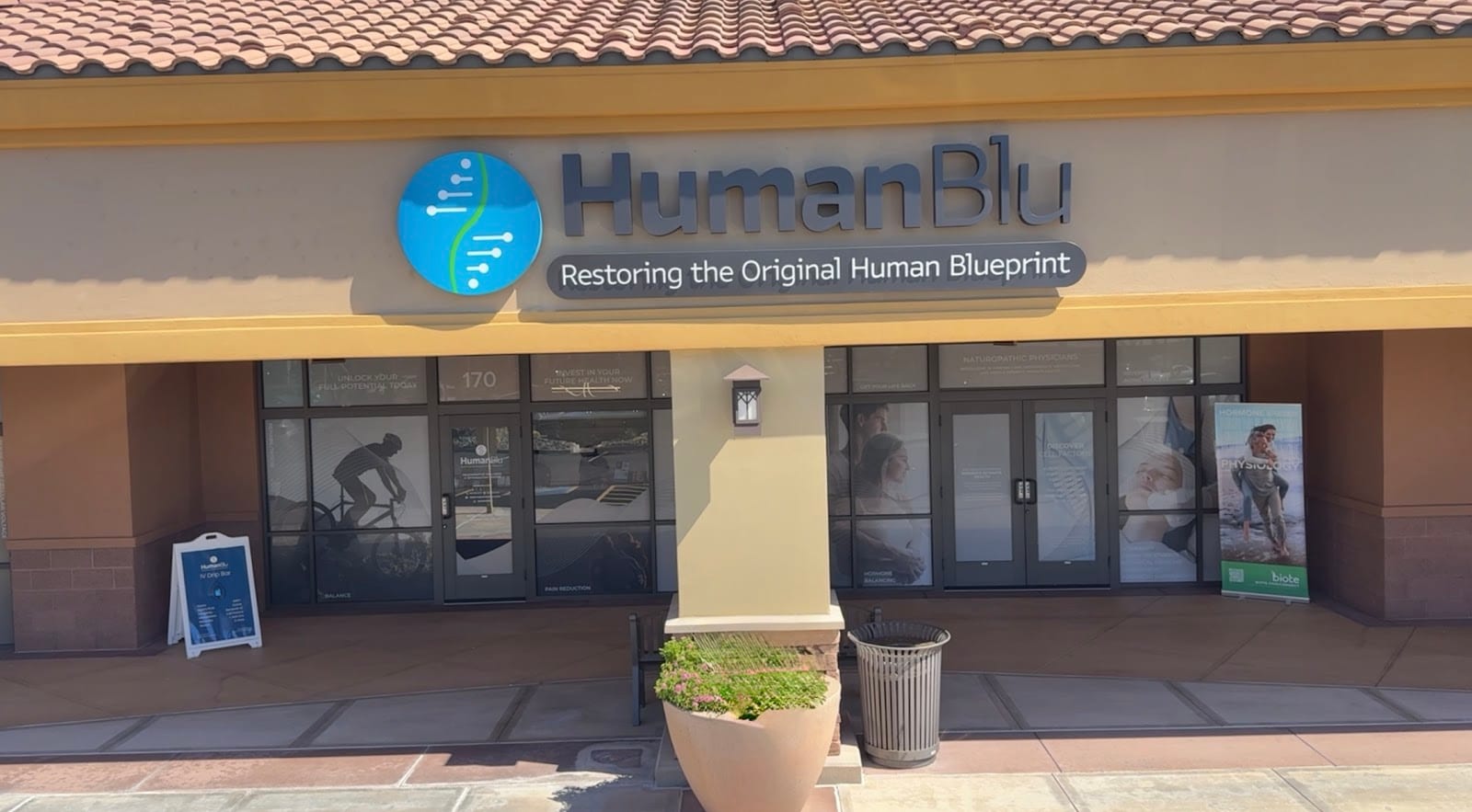 HumanBlu, photo 2