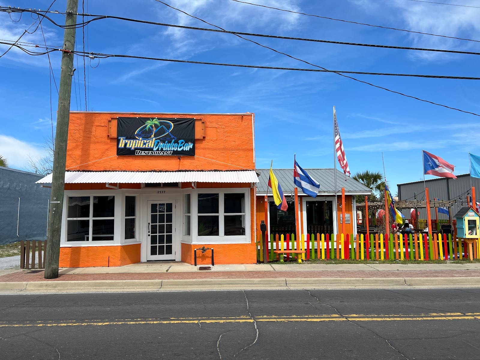 Tropical Drinks Restaurant-Bar