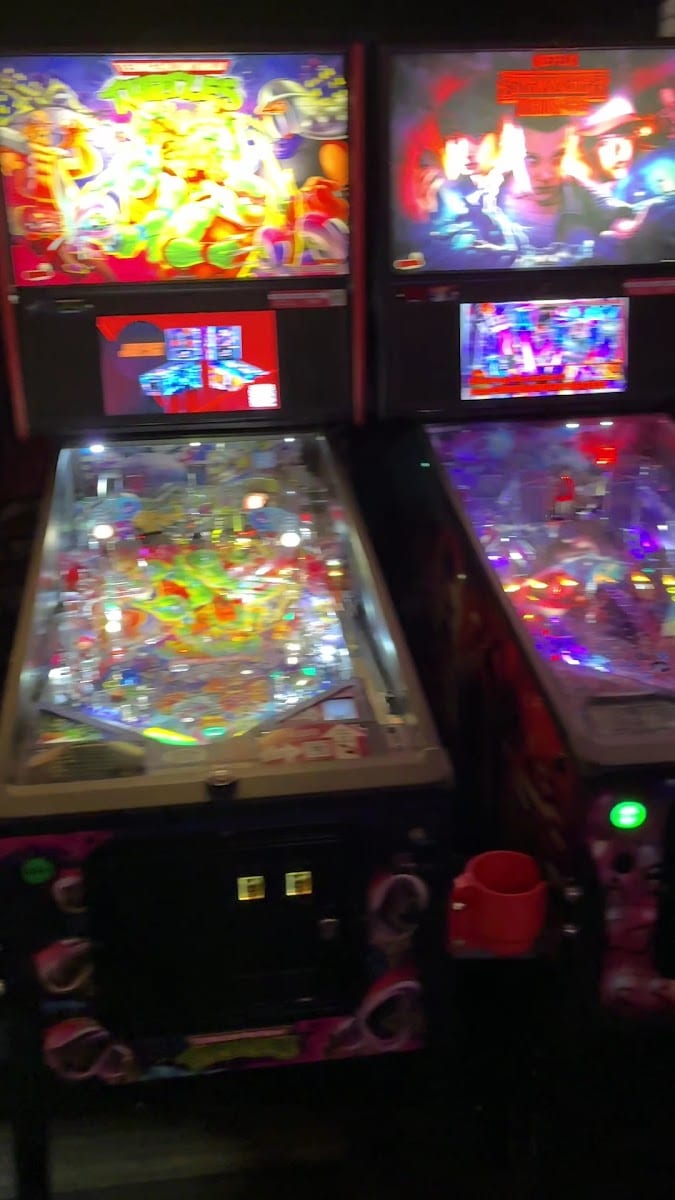FreePlay Toronto Retro Arcade Bar, photo 2