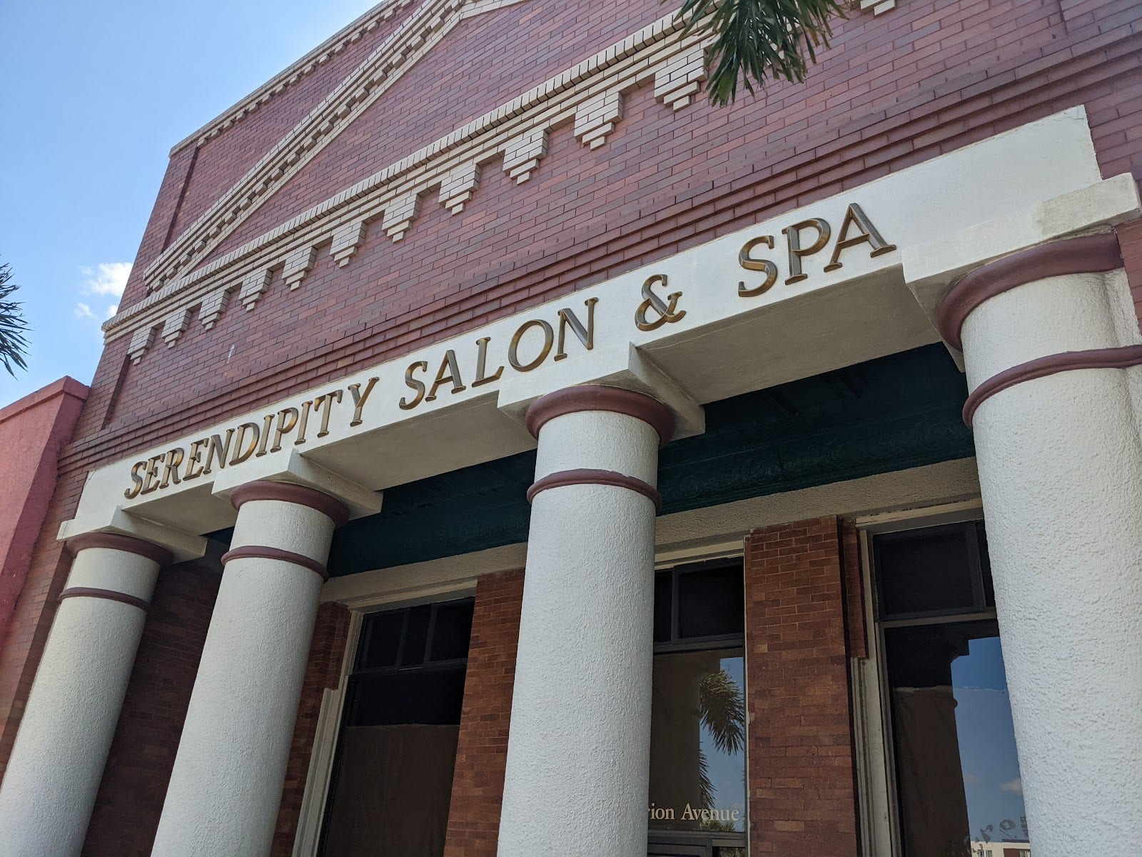 Serendipity Salon and Spa (West Virginia & Cross street), photo 2