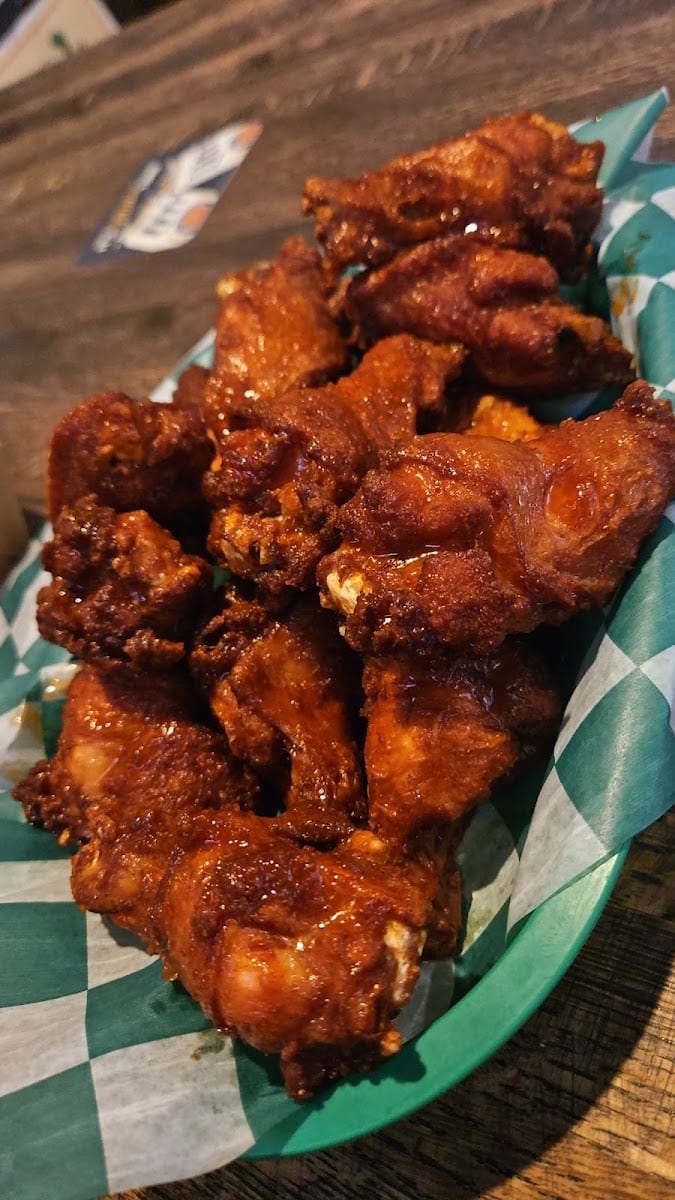 Lucky Irish Pub and Grill