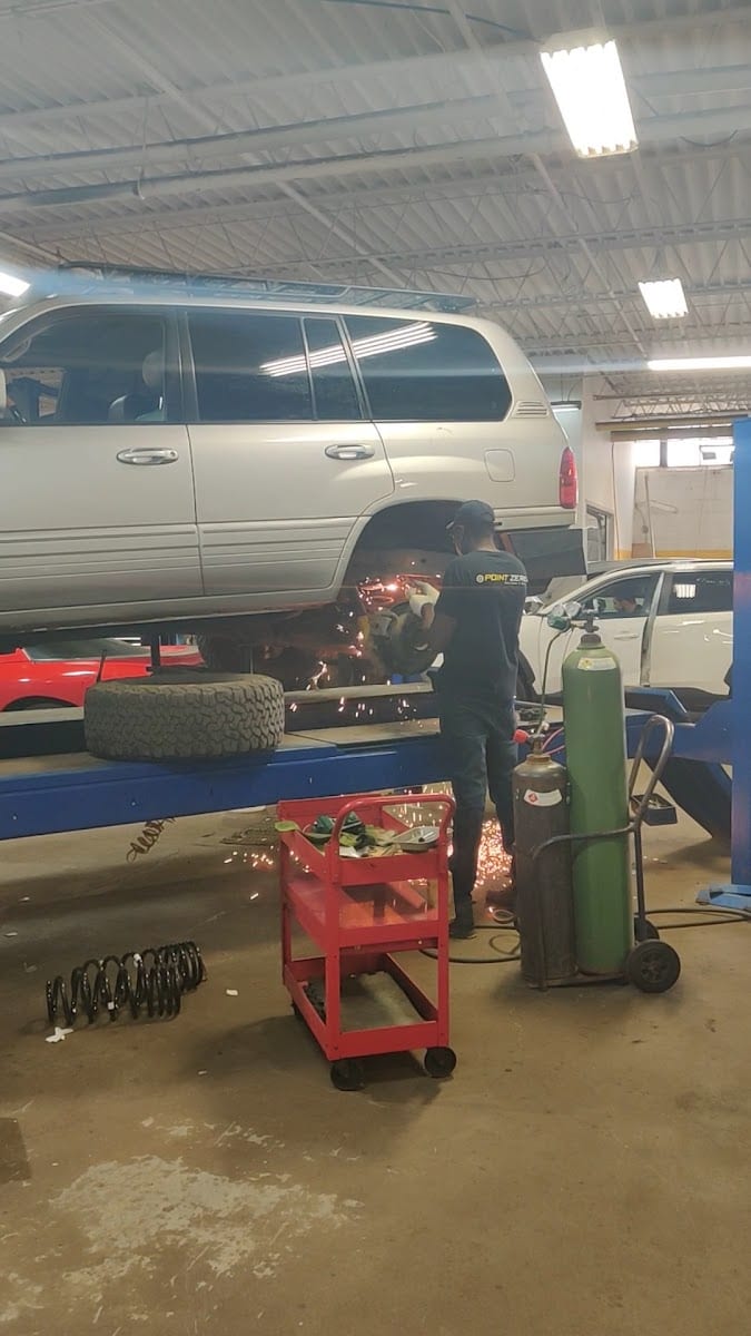 Point Zero Auto Centre Lt, photo 3