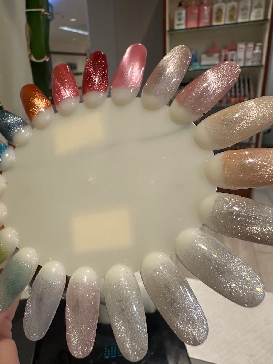 Studio Nails - Sherwood Park Mall