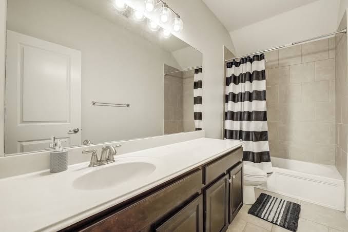 Luxury 5BR Retreat w/ Office, Wine Bar, Gym + Barn