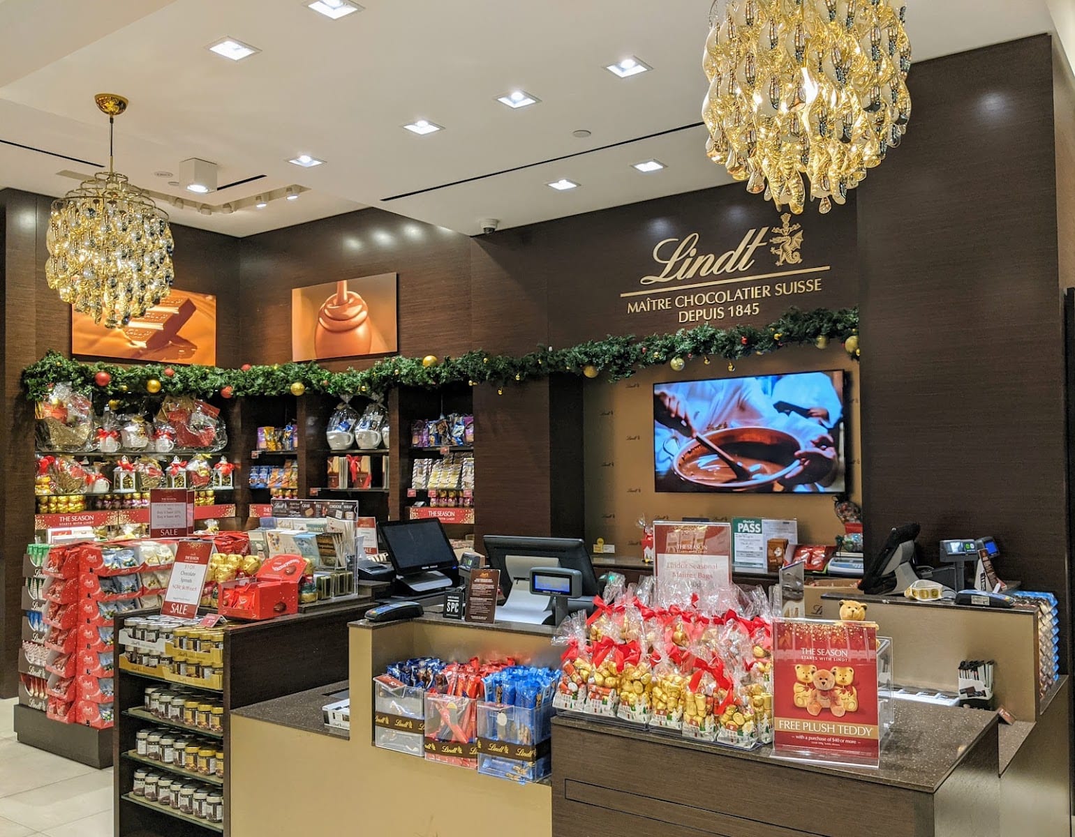 Lindt Chocolate Shop - Scarborough Town Centre, photo 4