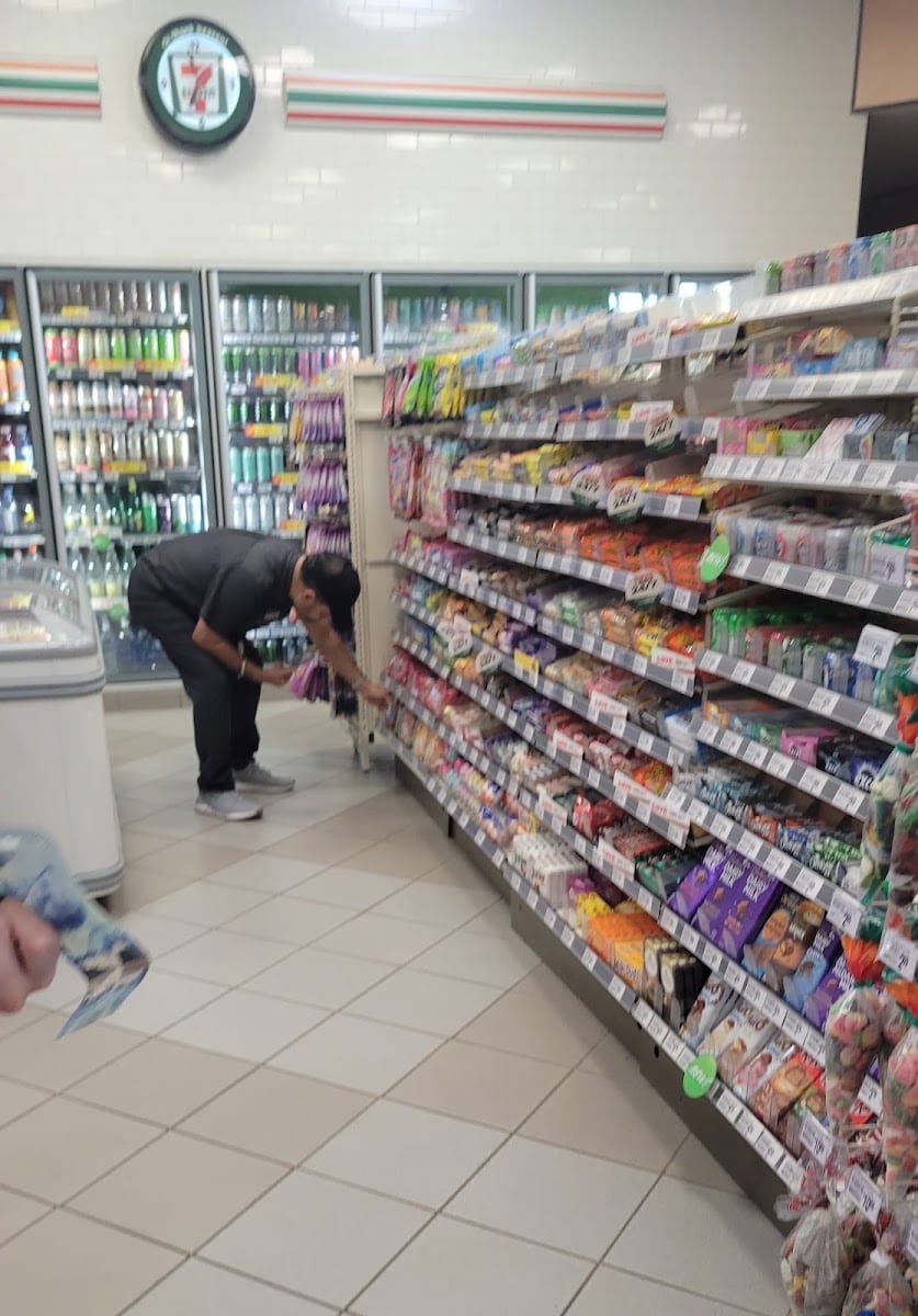 7-Eleven, photo 2