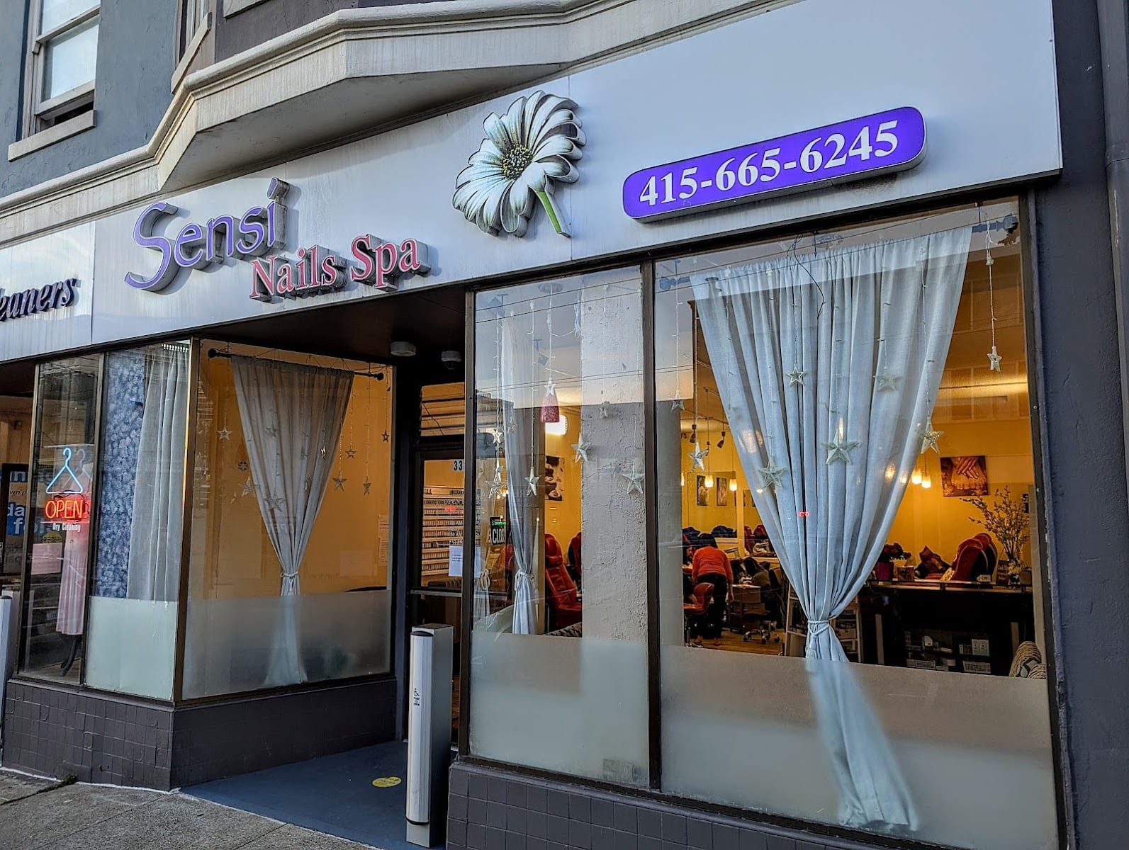 Sensi Luxury Nails & Spa